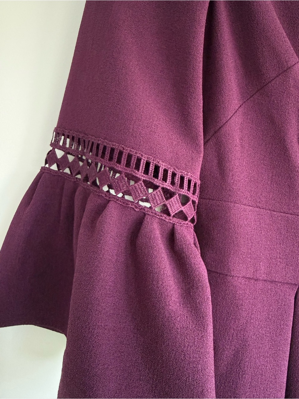 Eliza J NWT Purple Plum Fit Flare Dress Size 6 Bell Sleeve - Picture 3 of 5